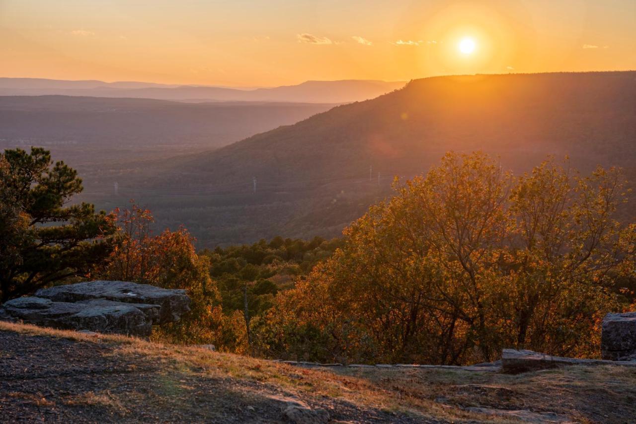 Villa Nebo'S Foot, Hiking And Biking Escape With Game Shed Dardanelle Esterno foto